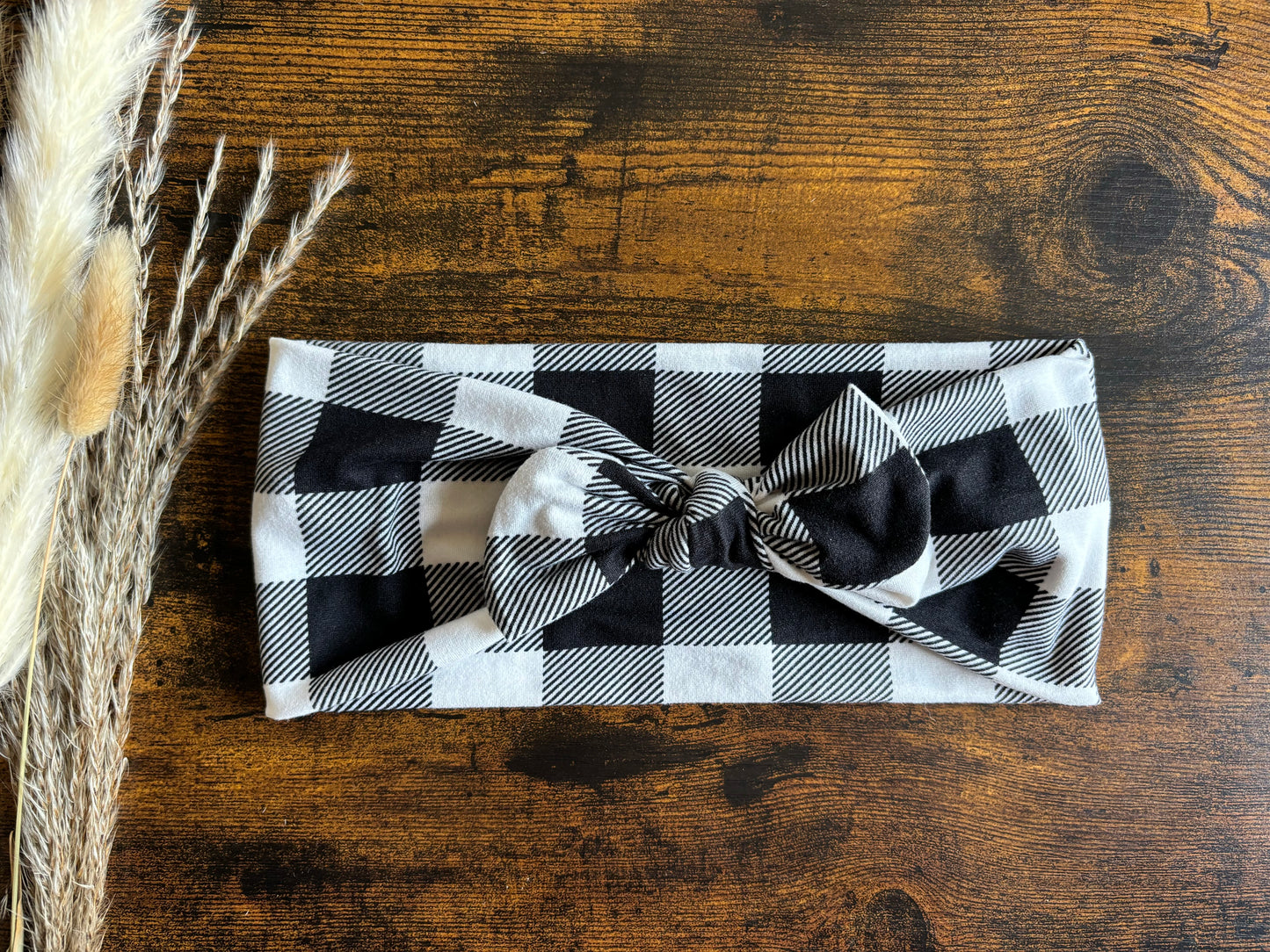 B+W Plaid w/bow